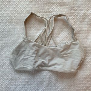 Lululemon sports bra white